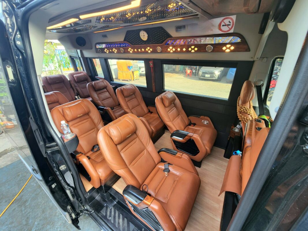 DỊCH VỤ XE LIMOUSINE CHO THUÊ XE 16 CHỖ TẠI ĐÀ NẴNG