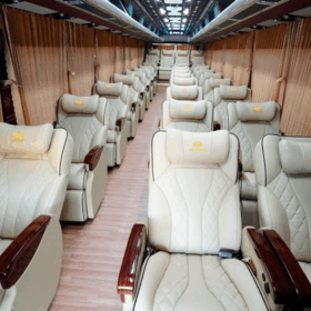 XE LIMOUSINE 28 CHỖ – GIẢI PHÁP HOÀN HẢO CHO ĐOÀN ĐÔNG