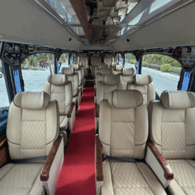 TRẢI NGHIỆM ĐẲNG CẤP VỚI XE LIMOUSINE 18 CHỖ